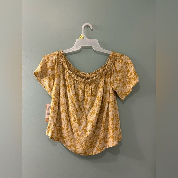 NWT … REWIND “Size: S” Top / Blouse - Picture 2 of 4